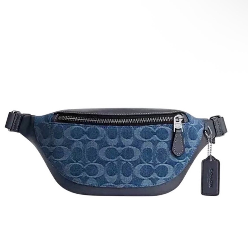 New 🆕 Warren Coach Denim Blue Signature Canvas Belt Bag